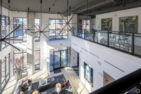 Upscale 2-Bedroom Condo with Stunning City Views